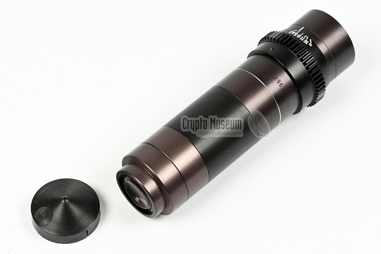 f5/17 pinhole lens with adjustable diaphragm and pinhole lens cap