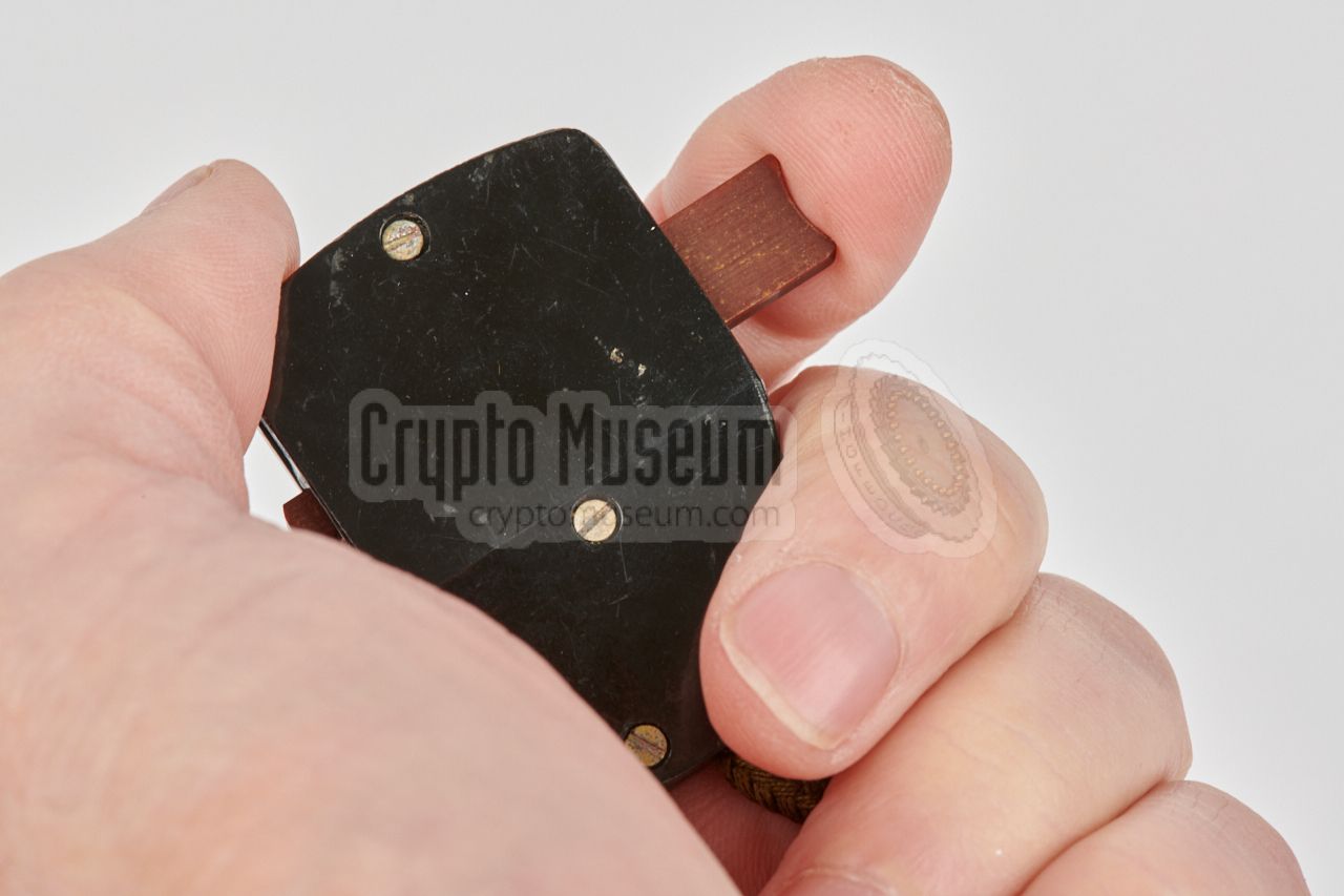 Operating the remote control unit