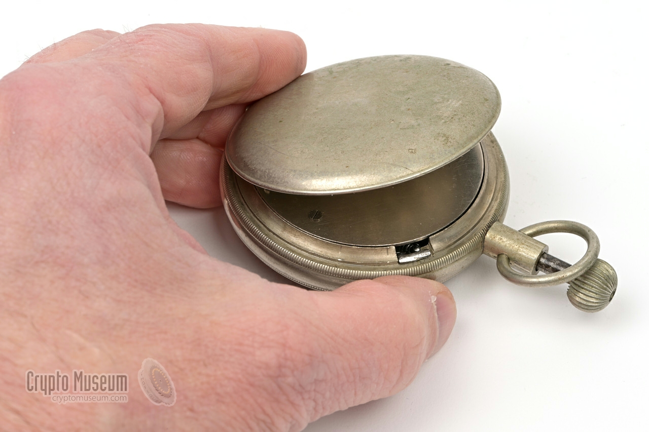 Opening the rear lid