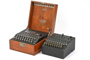 Zählwerk Enigma A28 (left) and G31 (right)