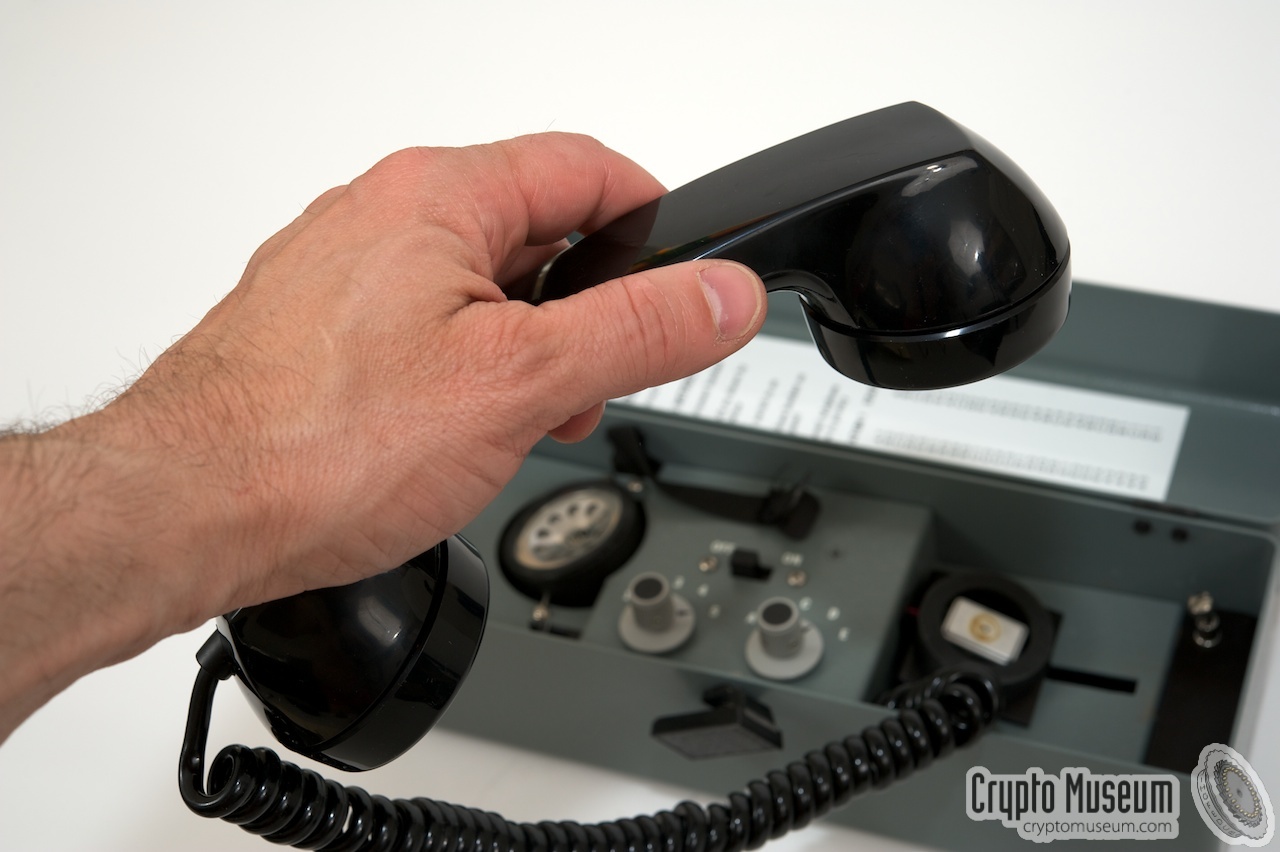 Operating the handset of the Mieco 25A