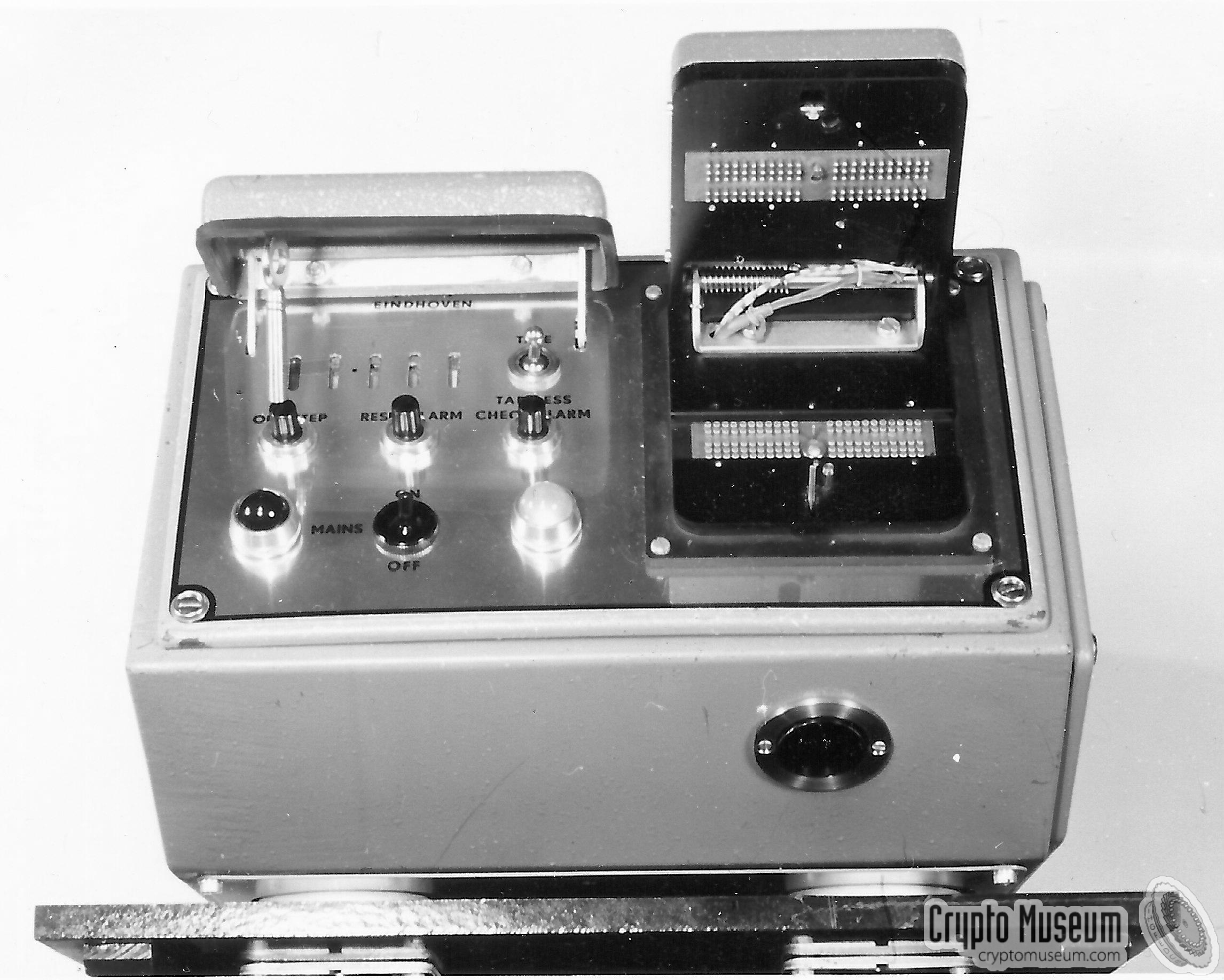 Early development version of the key tape reader