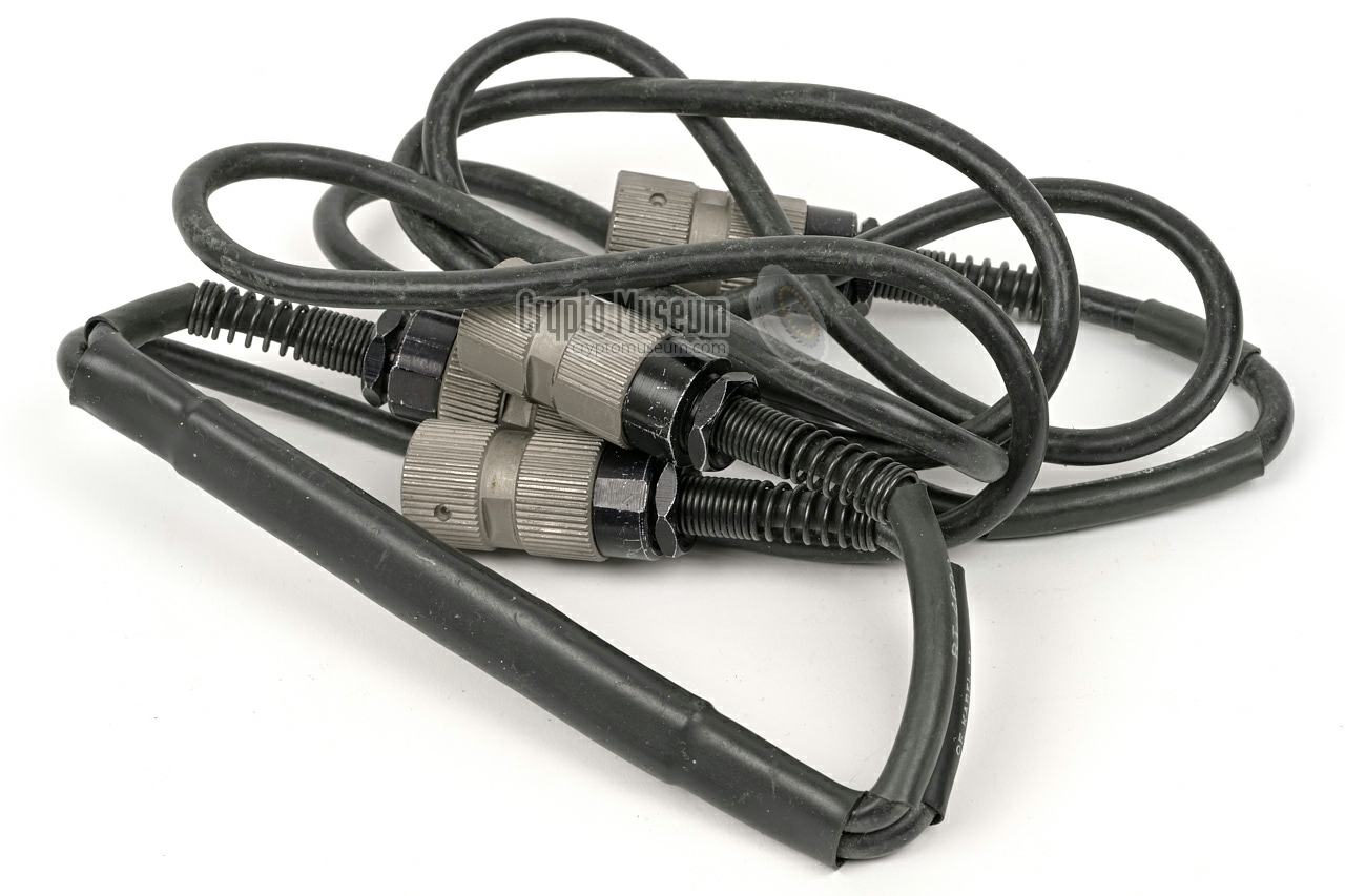 Radio cable for RT-3600 and RT04600