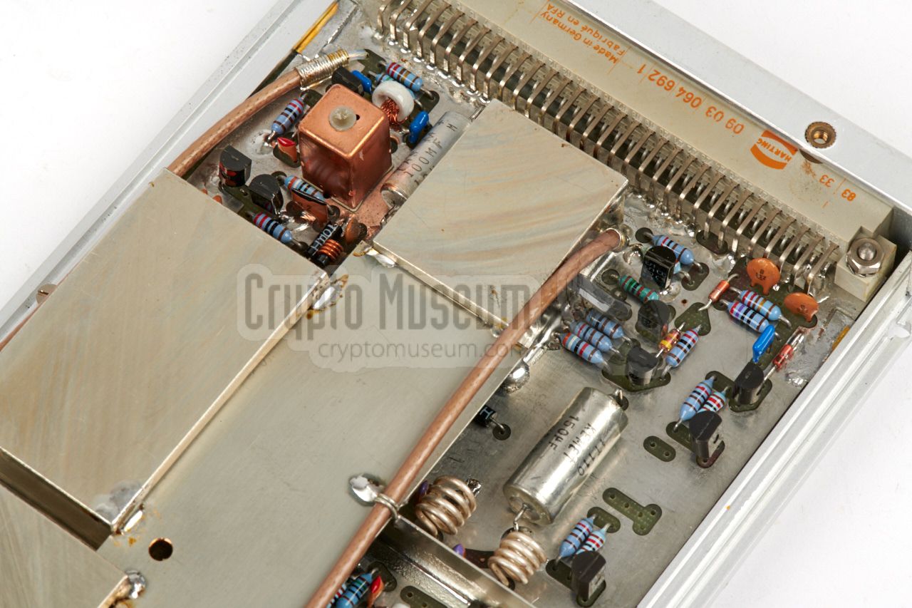 metal cans and backplane connector