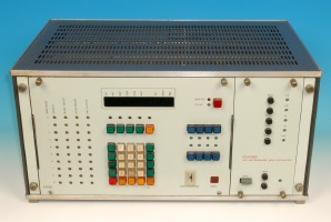 Remote Control Unit 2170/B. Pgotograph by Detlev Vreisleven [5].