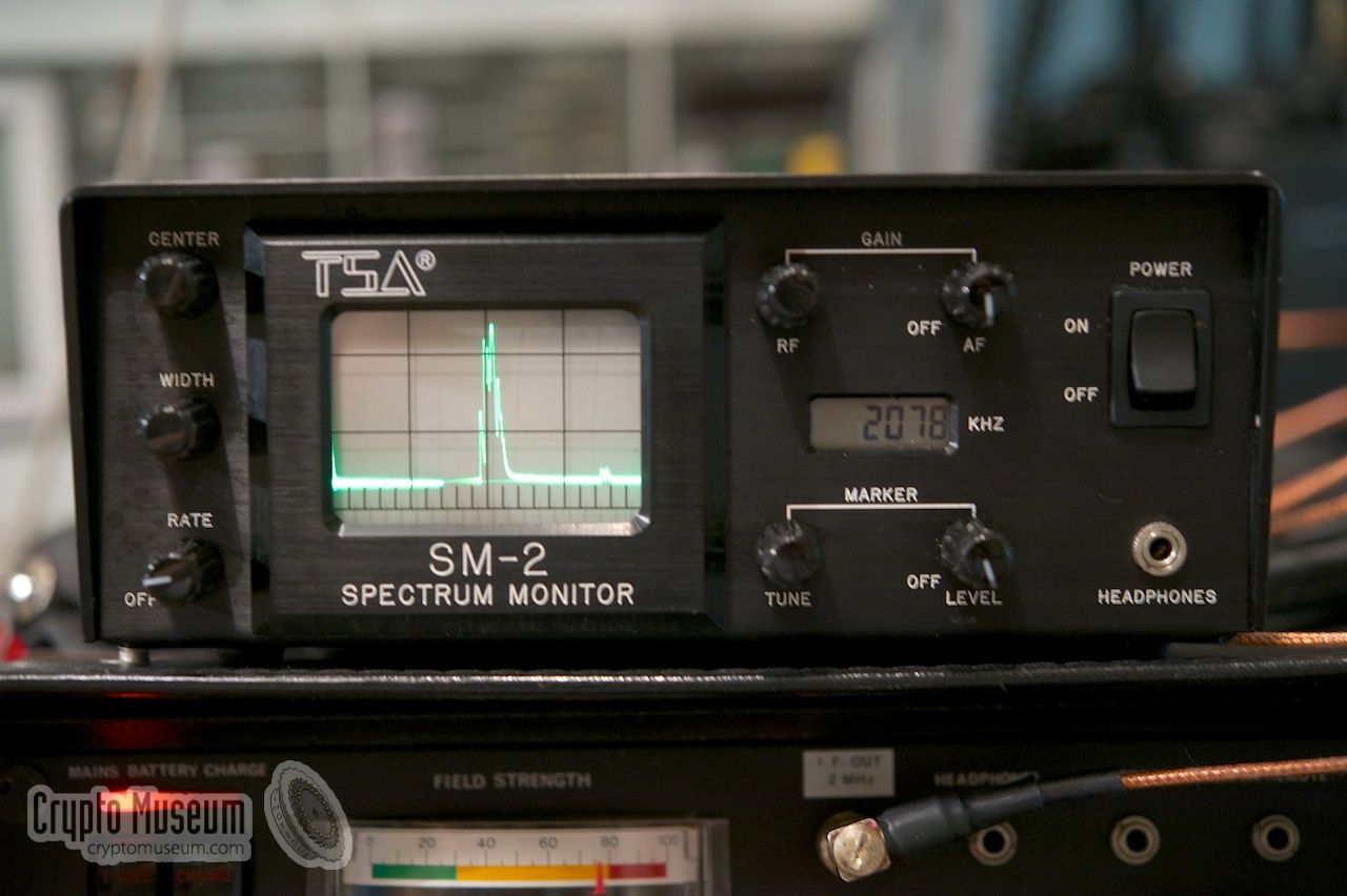 SM-2 Spectrum Monitor on top of the Scanlock Mark VB