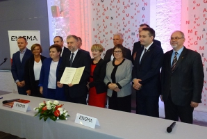 The official ceremony at which the papers for the cooperation between the eight towns were signed