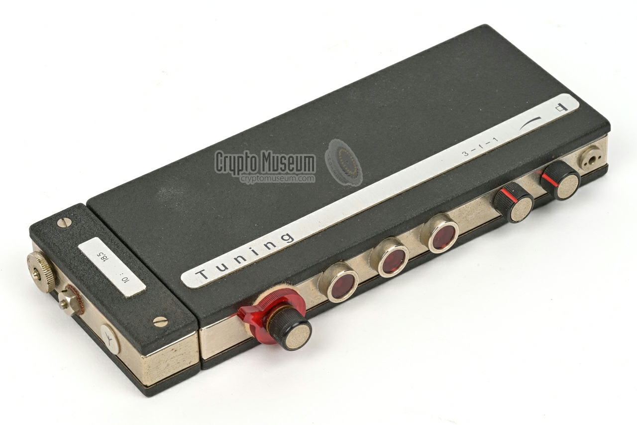 FLE receiver with small plug-in