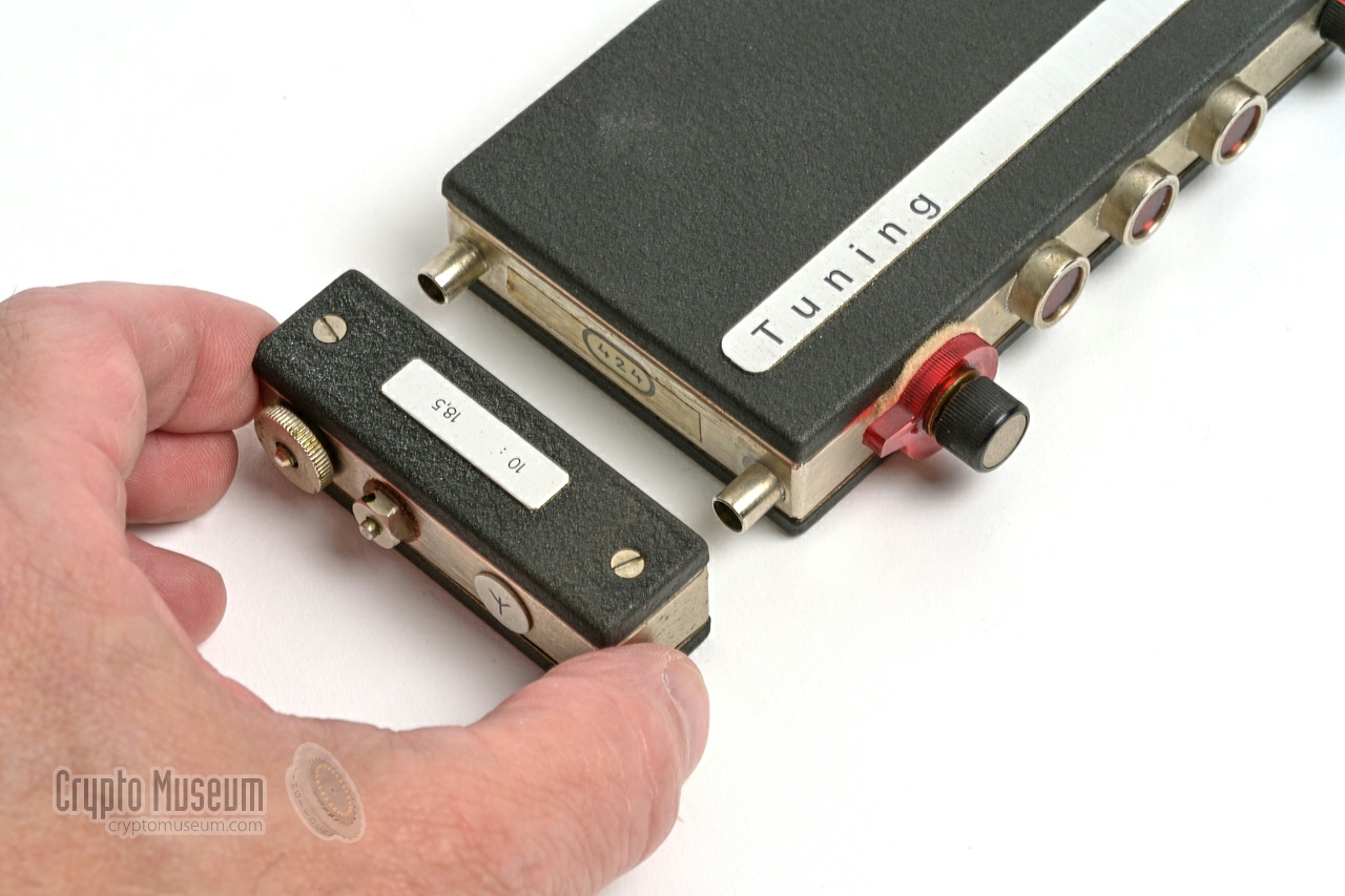 Connecting a small plug-in