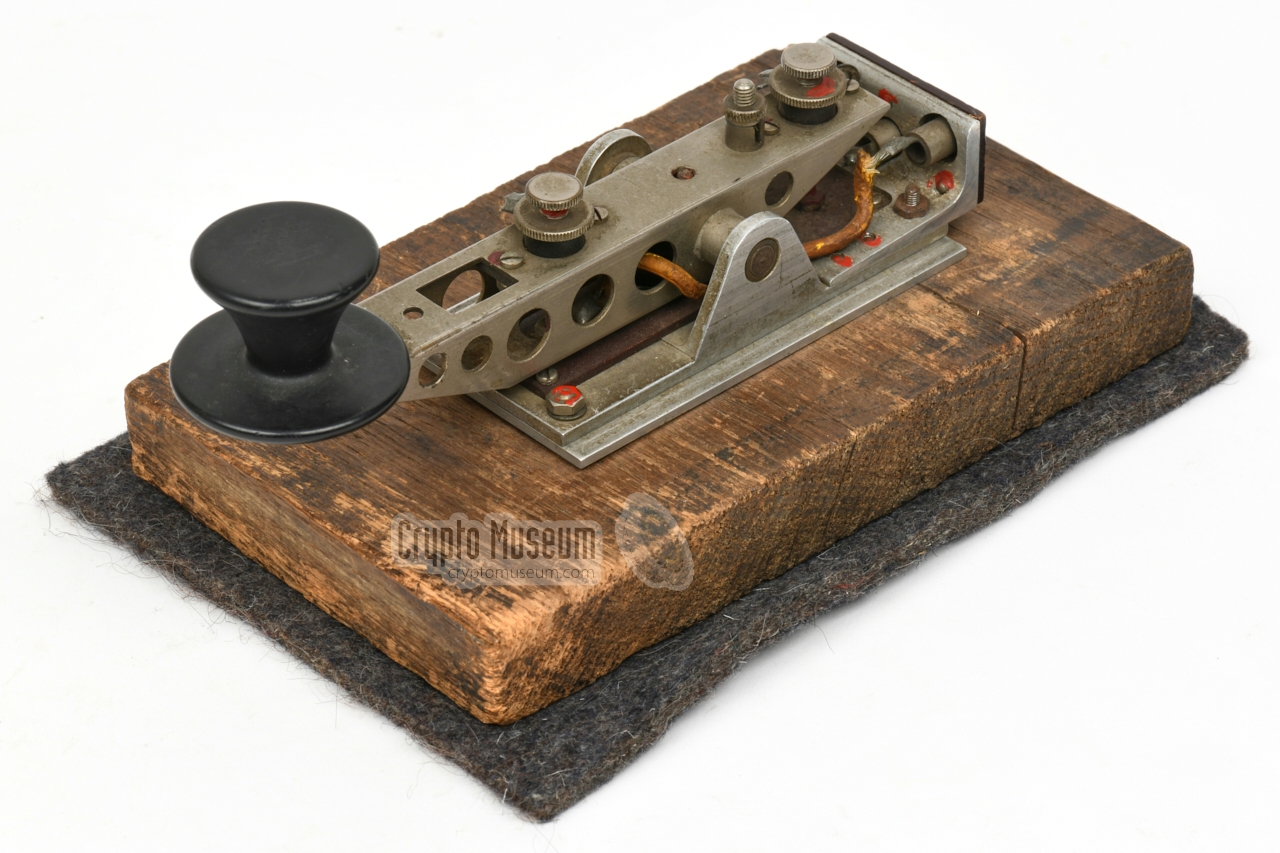 Morse key of the OD transmitter