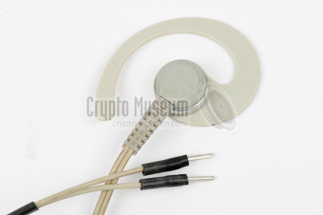 Earphone with contact pins