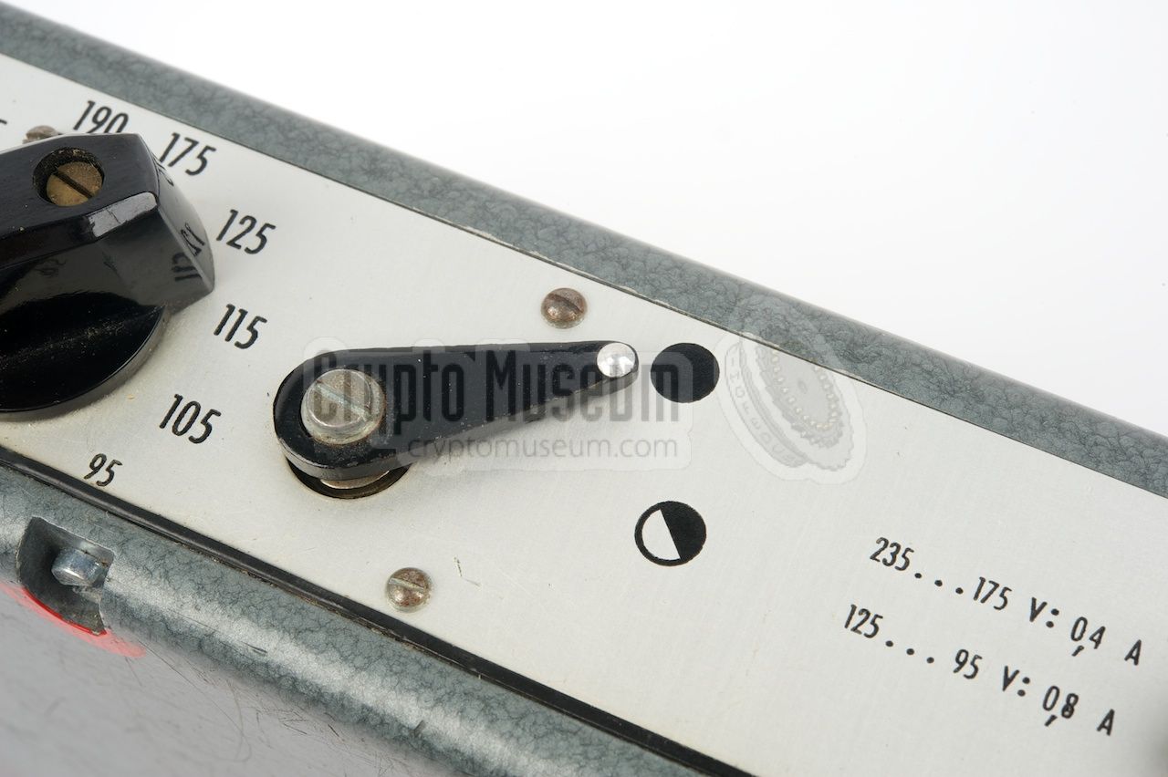 Transmission power selector (full or half power)