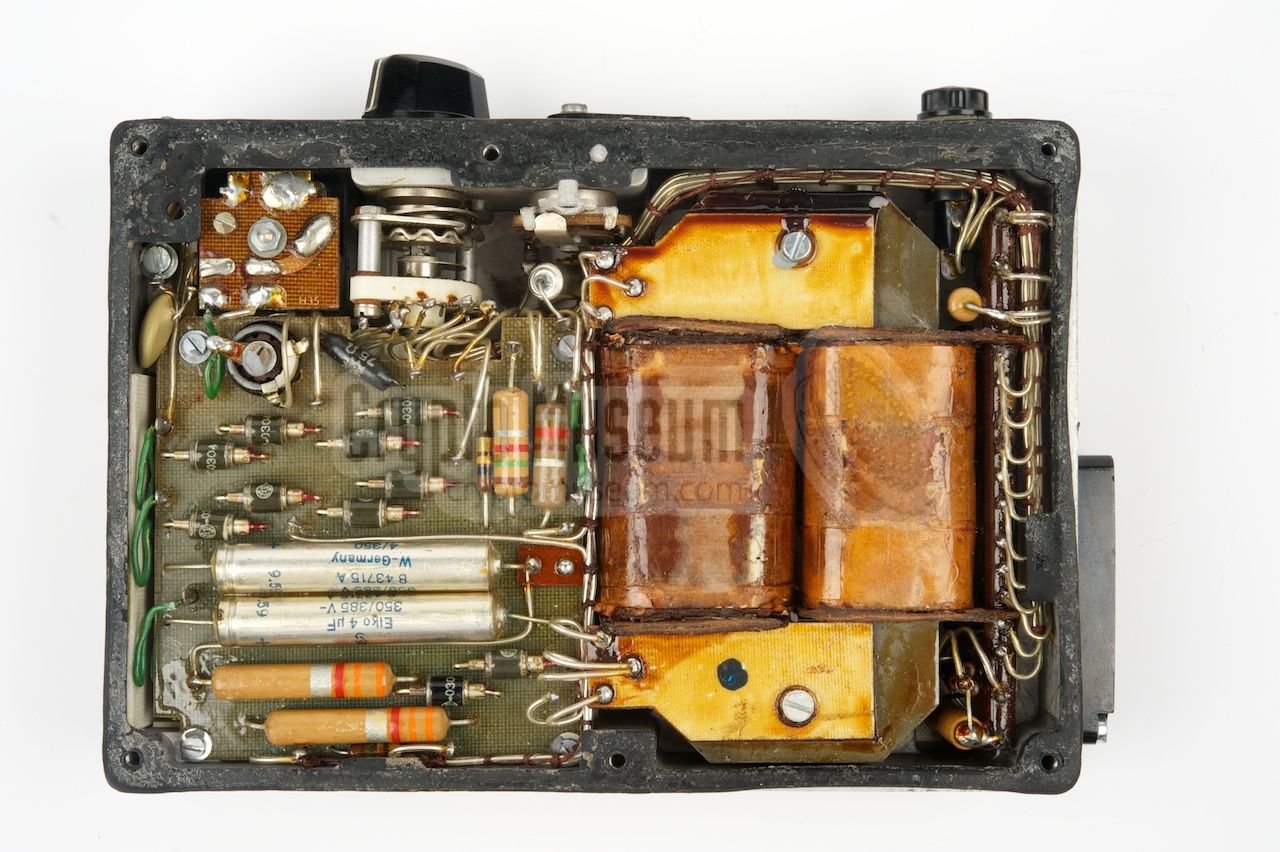 Interior - bottom view