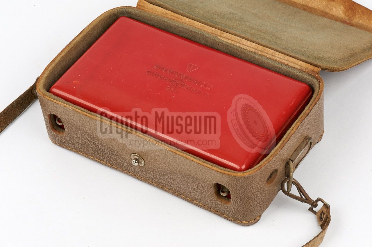 Sternchen in leather carrying case - seen from the rear